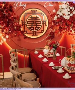 Hoa trang trí lễ ăn hỏi tông đỏ tân thời