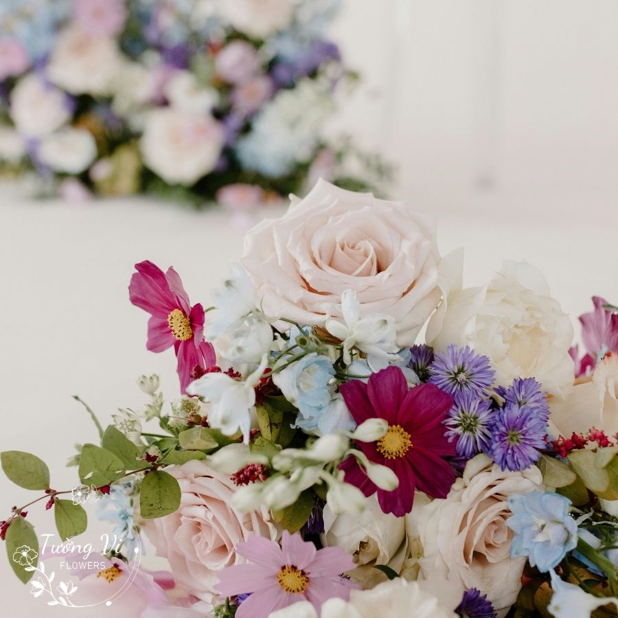 Hoa tươi sự kiện công ty SHOP HOA TƯƠI TƯỜNG VI FLOWER concecpt riêng