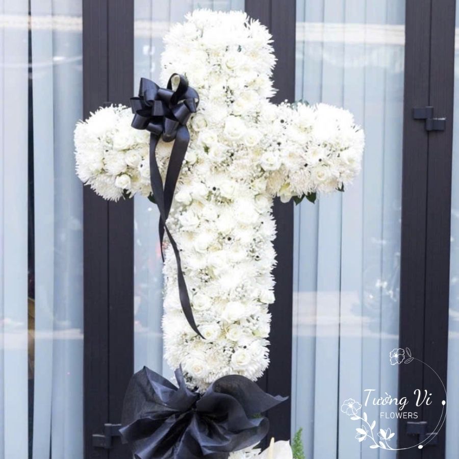 kệ hoa tươi tang lễ SHOP HOA TƯƠI TƯỜNG VI FLOWER